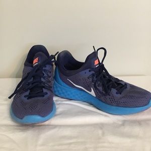 Running shoes